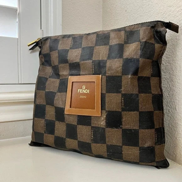 Fendi clutch - Picture 7 of 12